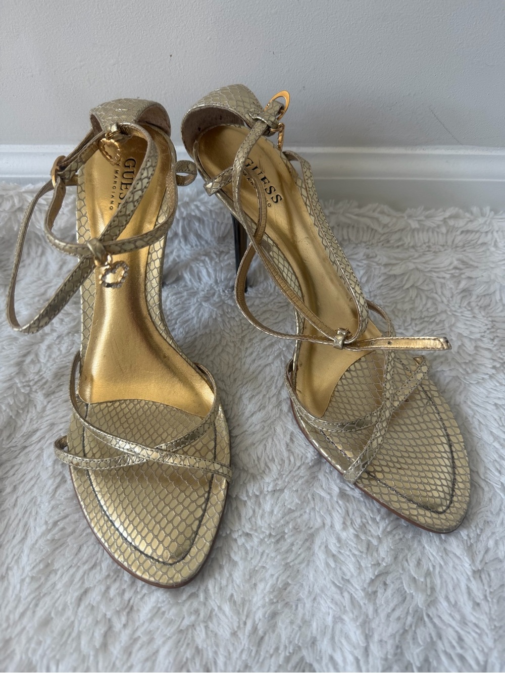 Guess Womens Gold Snake Skin Stilettos Size 9m
